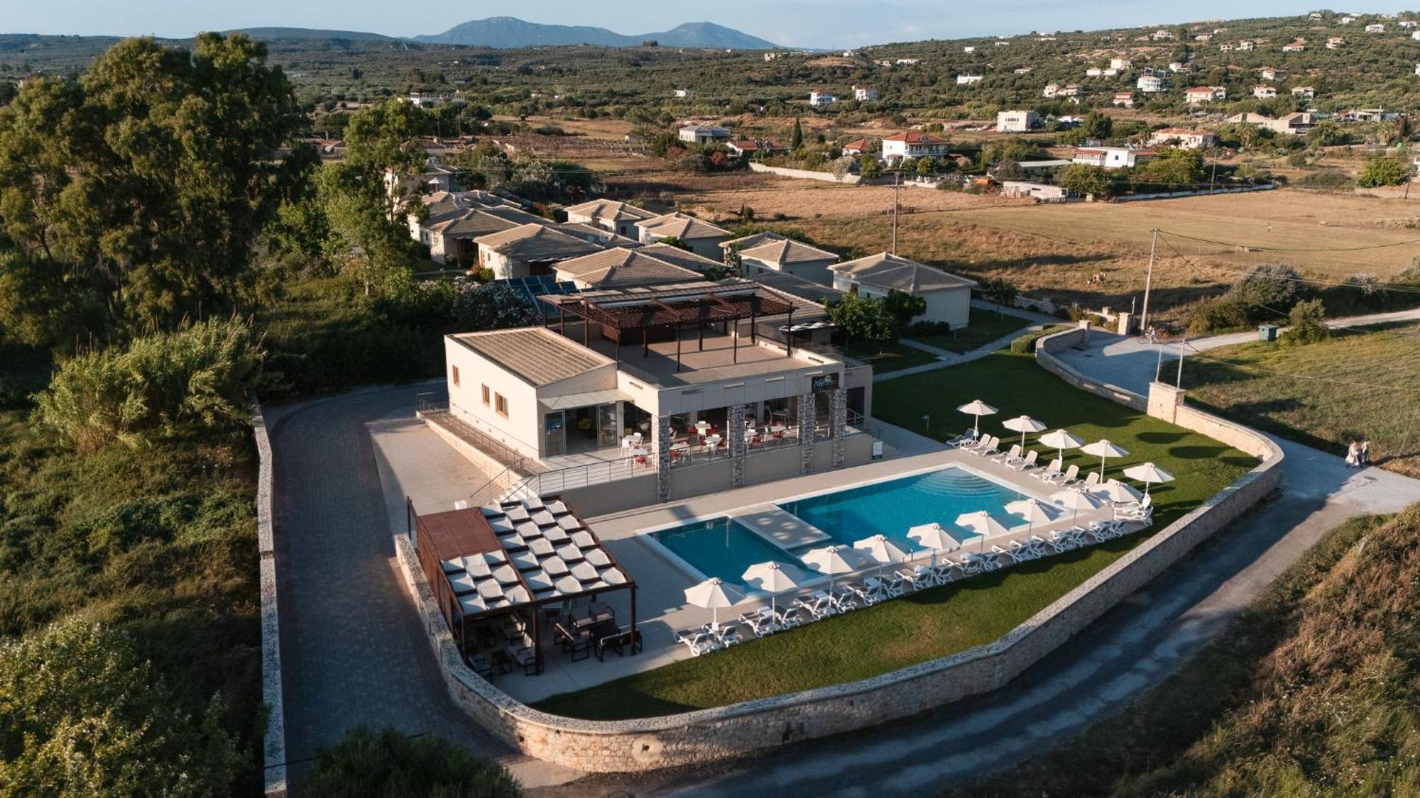 Niriides Luxury Villas Methoni  Exterior photo